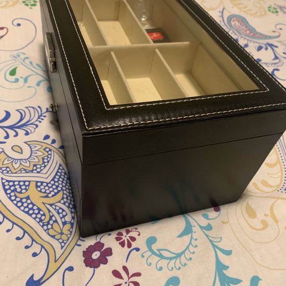 Black Sun Glasses Organizer Box - Picture 16 of 16